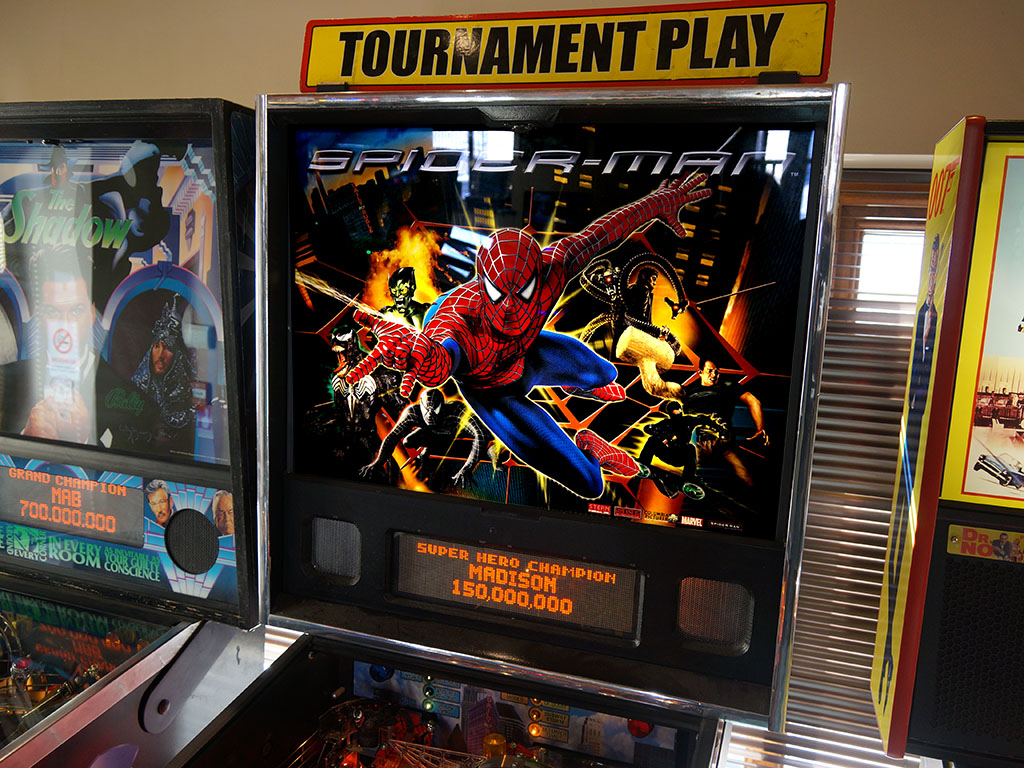 Spider Man pinball machine